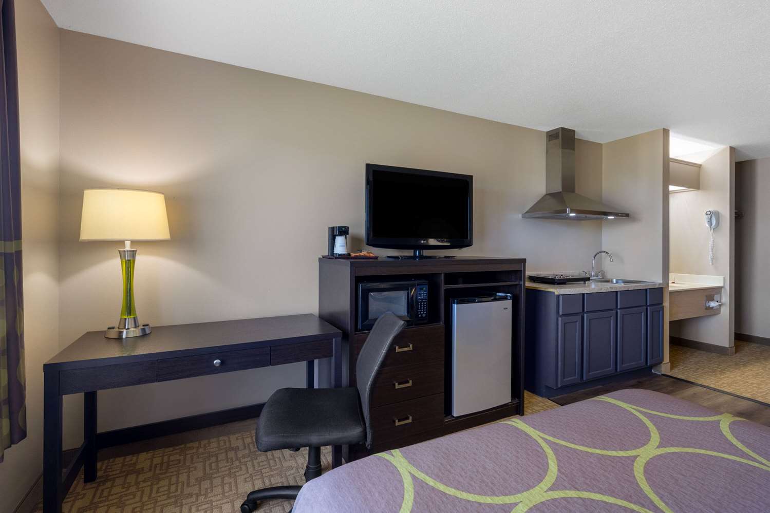 Super 8 By Wyndham Jackson Mn 34/41
