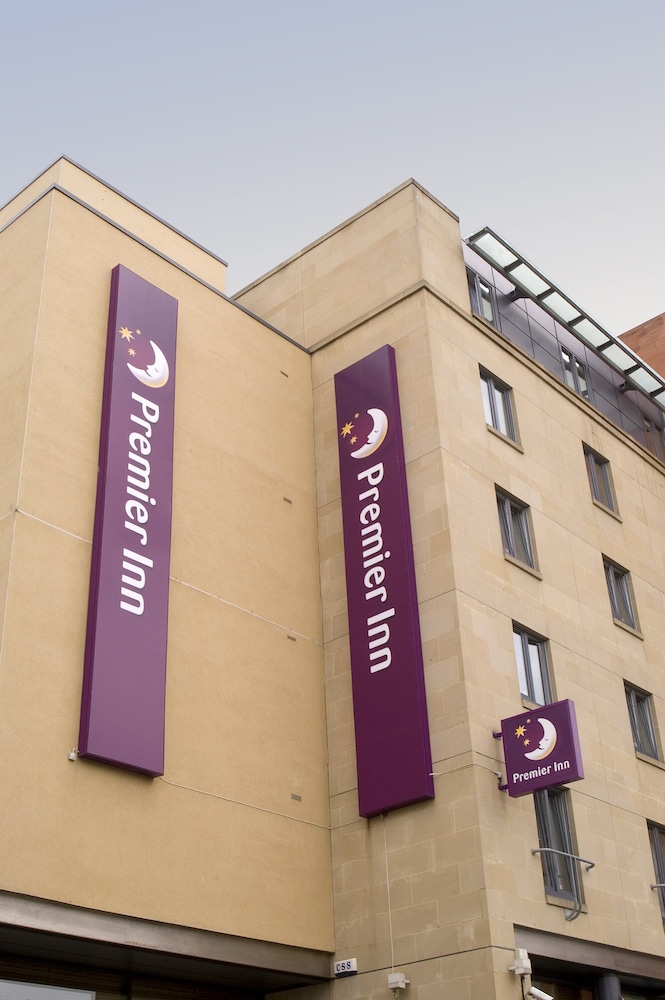 Premier Inn Edinburgh City Centre (Lauriston Place) in EDINBURGH