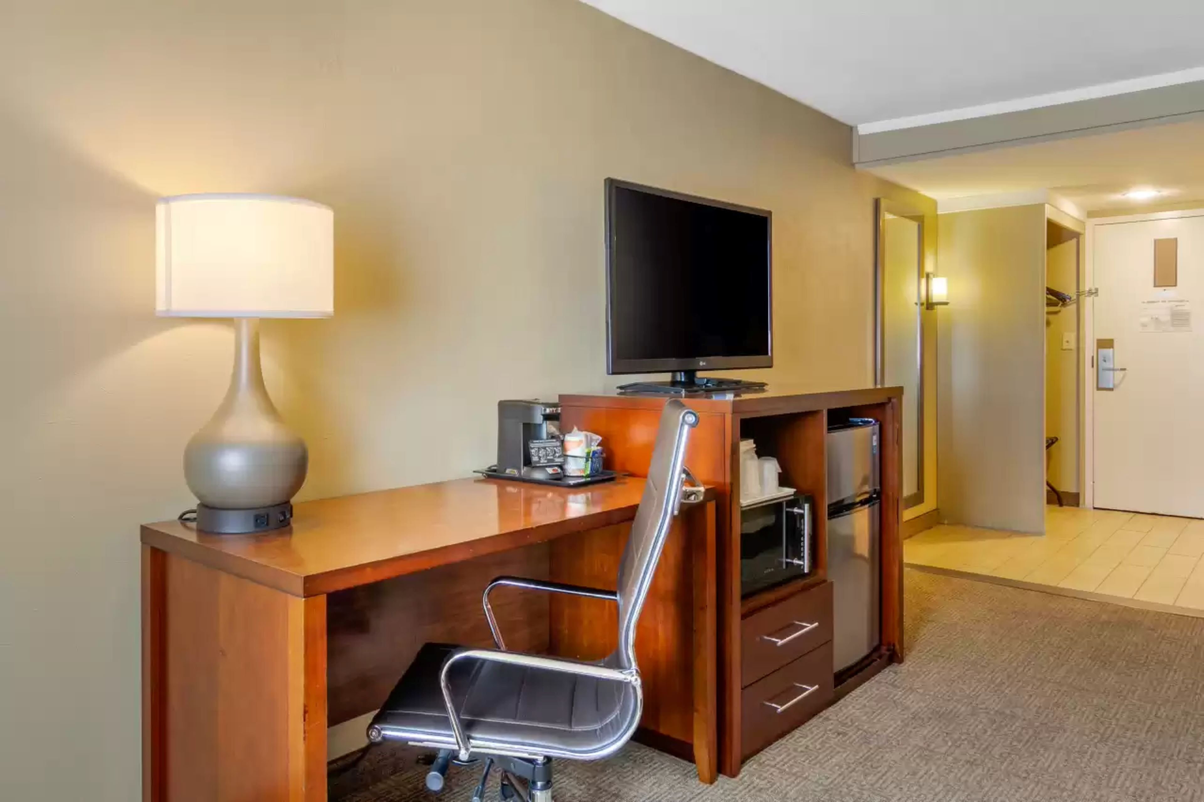 Holiday Inn Express Denver Central - North 33/64