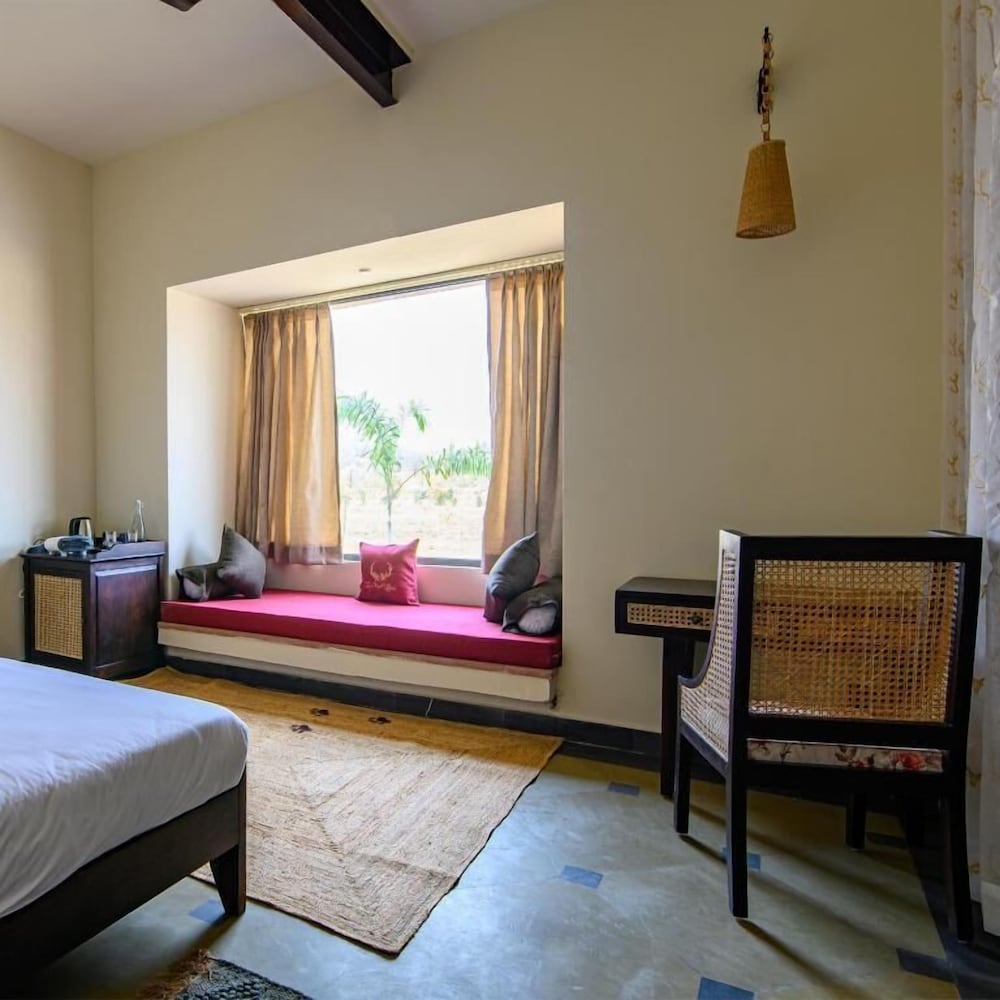 Little Affair Sariska 3/17