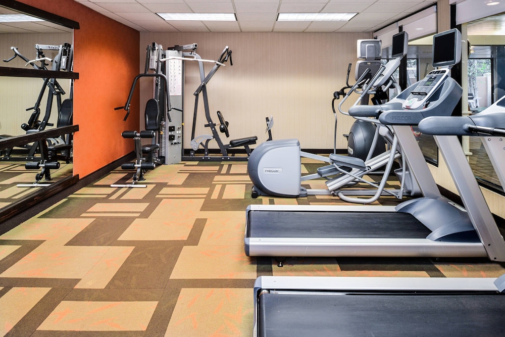 Courtyard by Marriott Beaumont 17/35