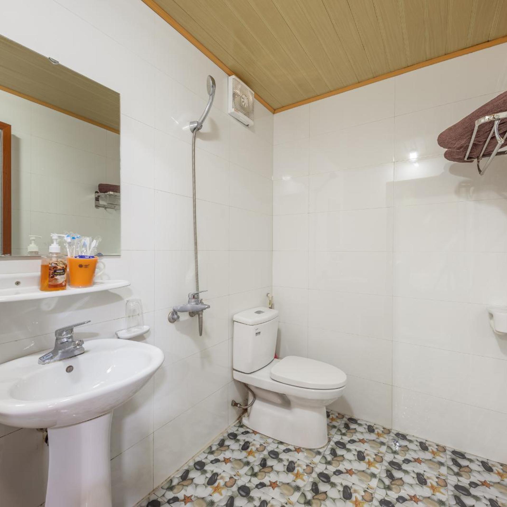 Long Phuong Homestay 52/55