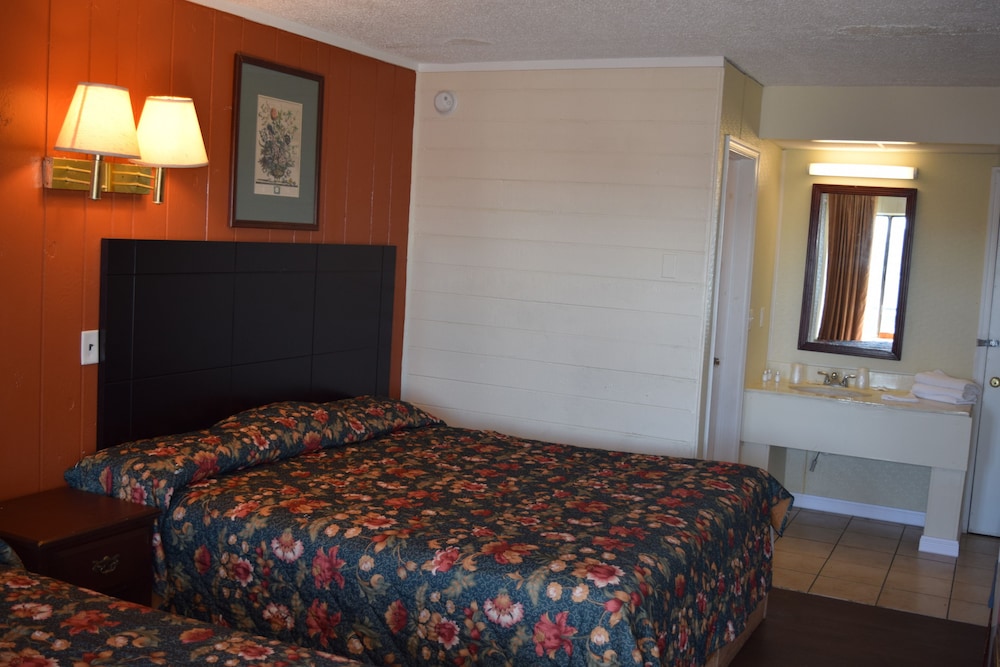 Dry Dock Motel 20/44