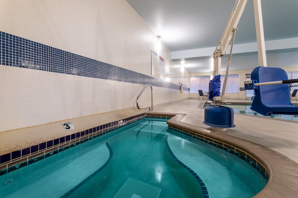 swimming pool spa