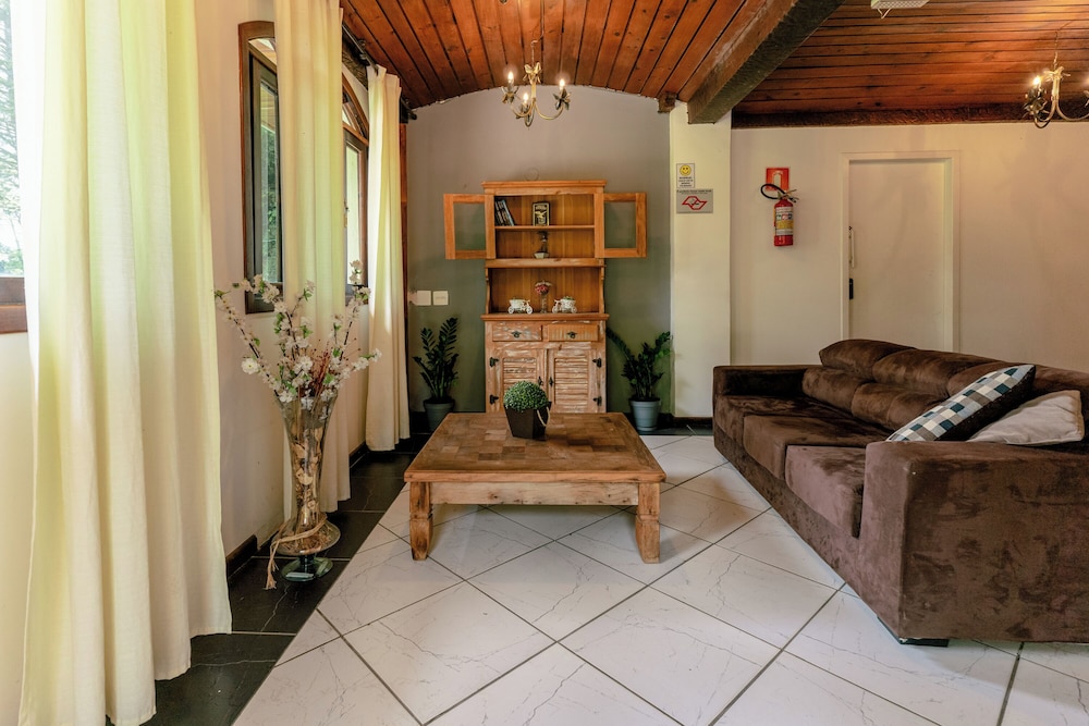 Pousada Vila Floratta 38/56
