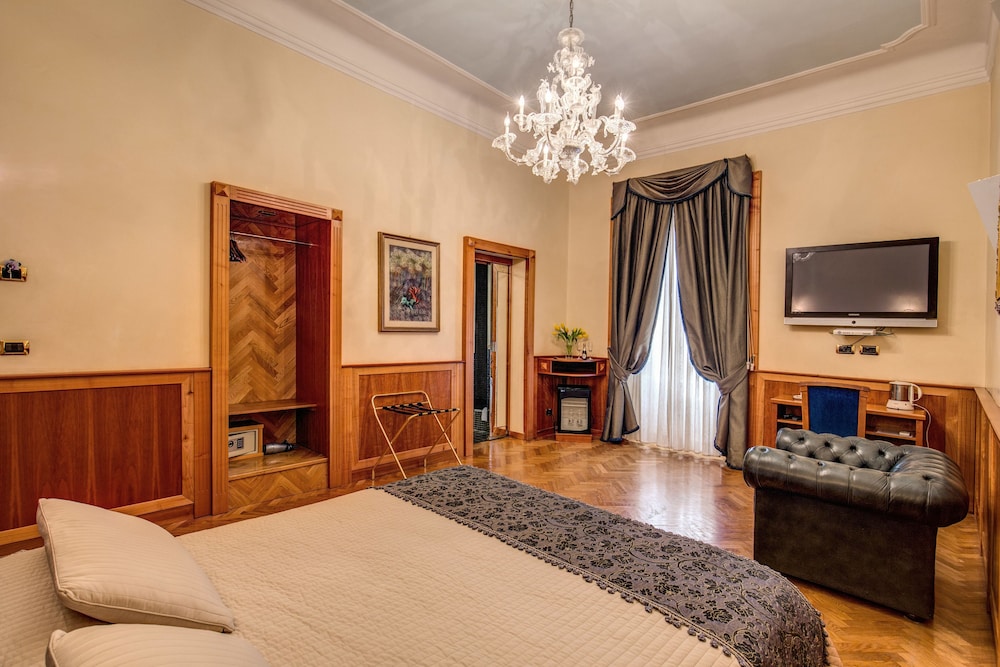 Relais Conte Di Cavour De Luxe 8/25