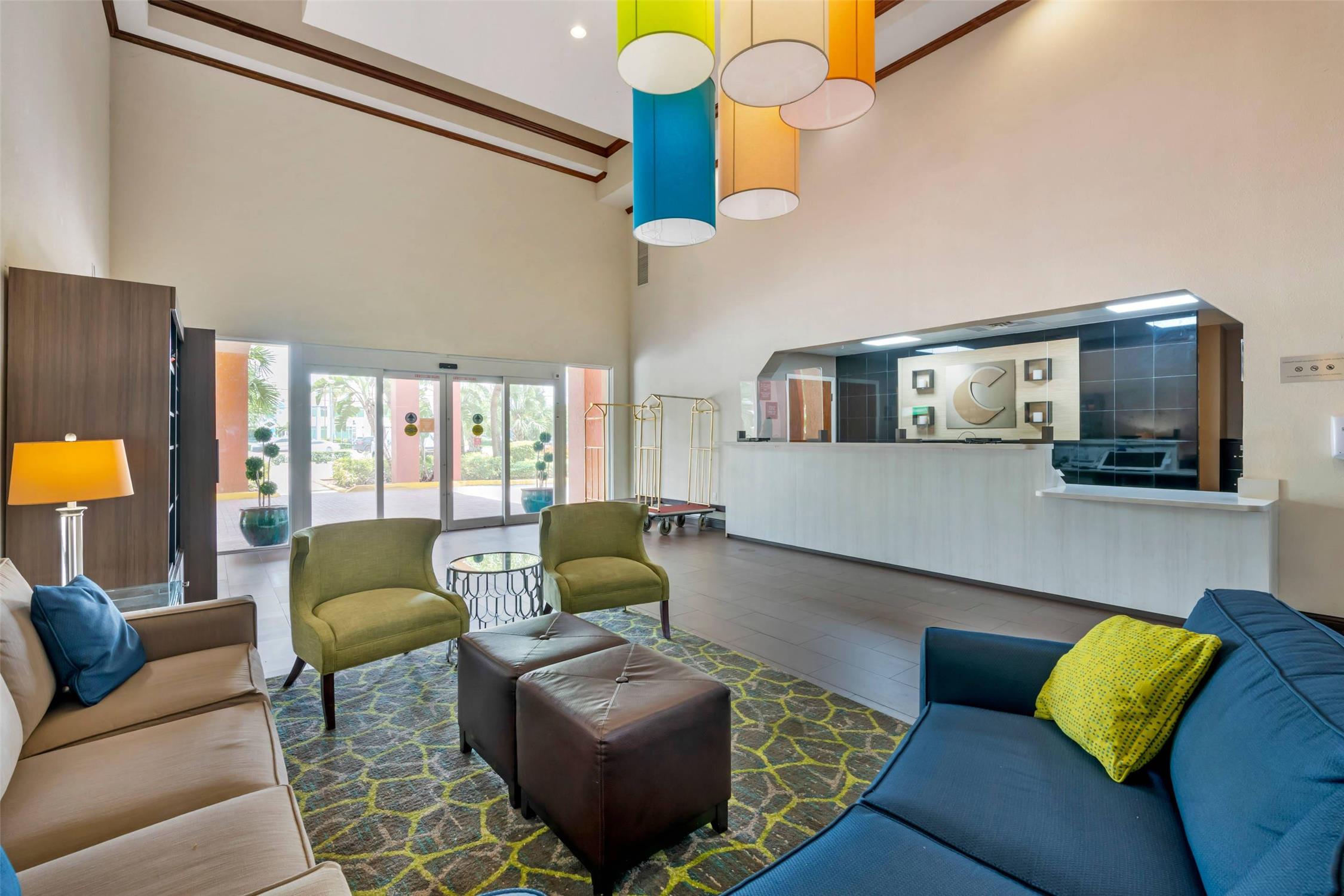 Comfort Inn & Suites Fort Lauderdale West Turnpike 16/32
