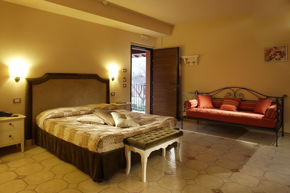 Tenuta Del Perugino 11/50