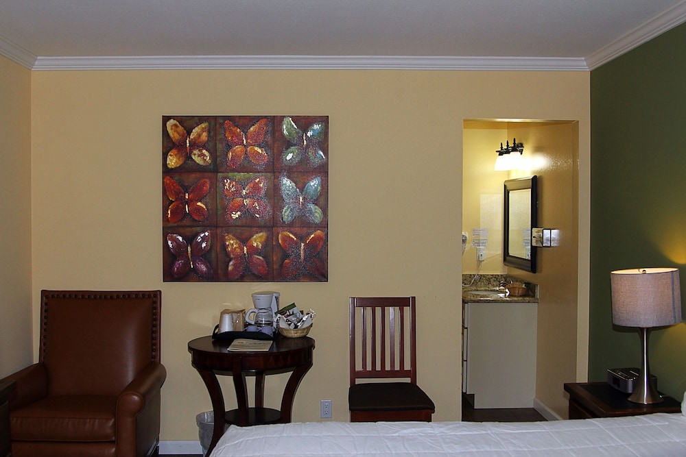 Tea Garden Lodge 38/49