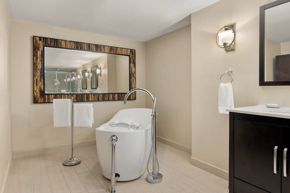 Sheraton Nashua 40/41