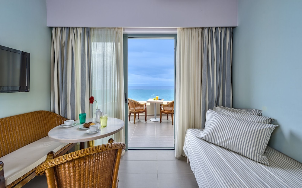 Palm Beach Apartment 18/60