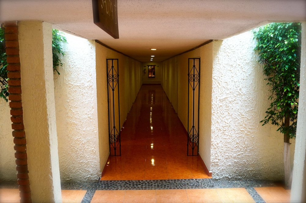 Villa del Sol and Suites 17/62