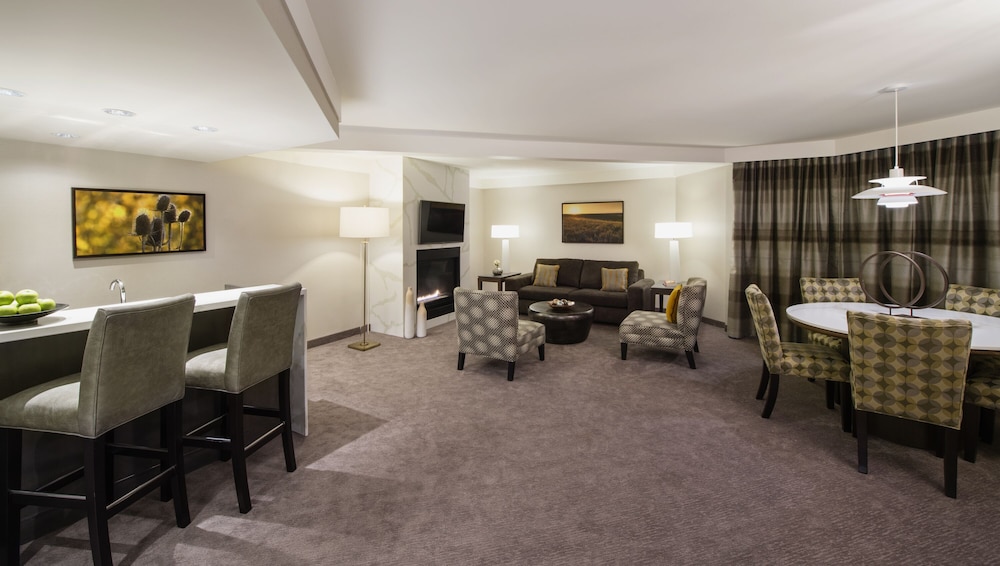 Saskatoon Inn 40/55