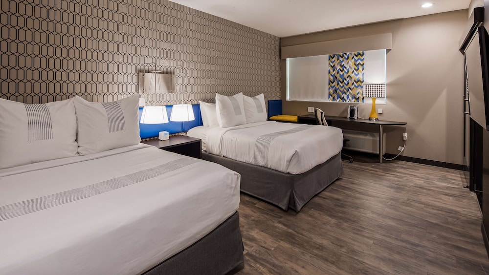 Glo Best Western Tulsa-Catoosa East Route 66 11/29