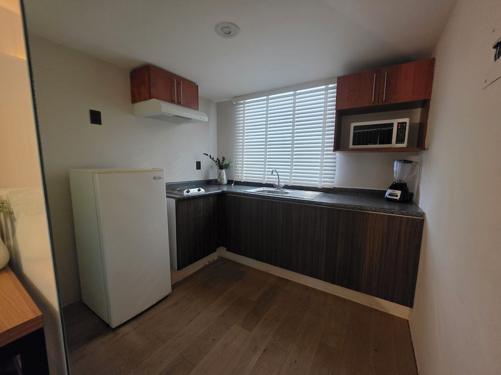 Suites Hipolito Taine 2/50