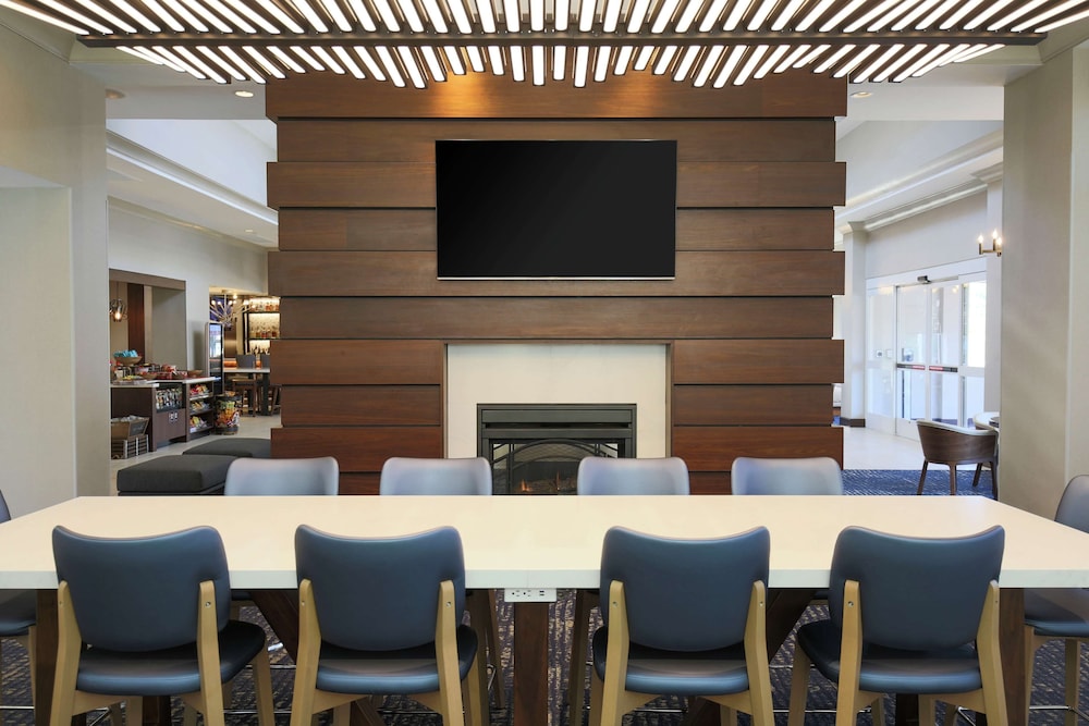 Hilton Garden Inn Melville 51/69