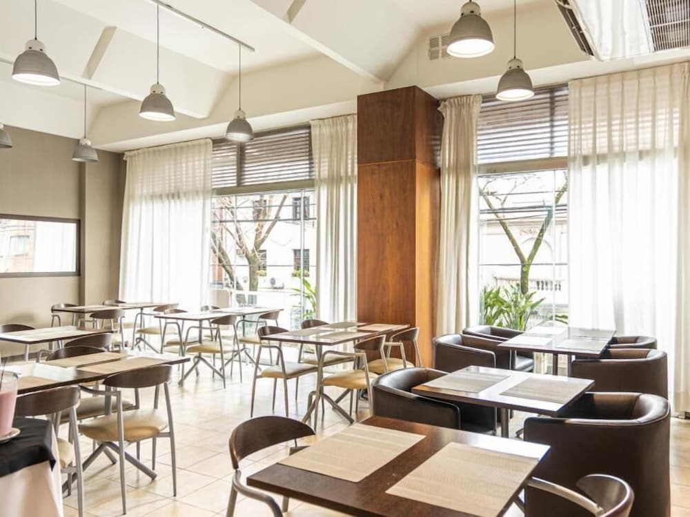 Sarum Hotel Design 35/50