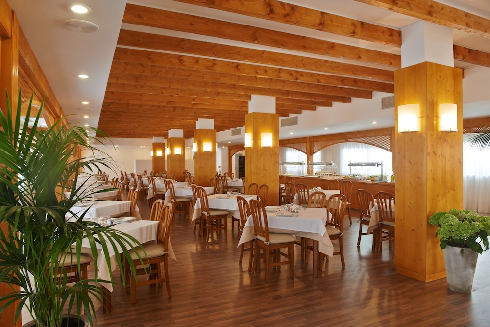 Hipotels Mediterraneo Club 39/63