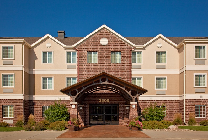 Staybridge Suites Sioux Falls At Empire Mall 2/54