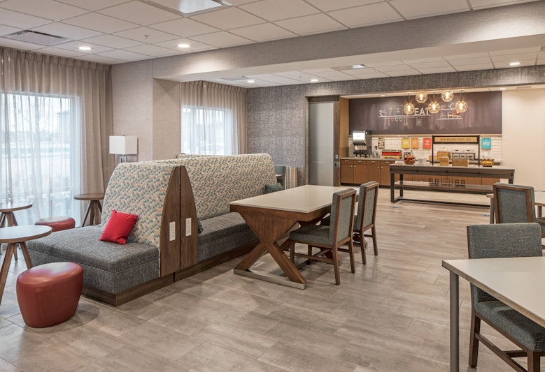 Hampton Inn Hastings 15/22