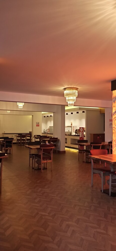 Ak Life Hotel & Suit 38/39
