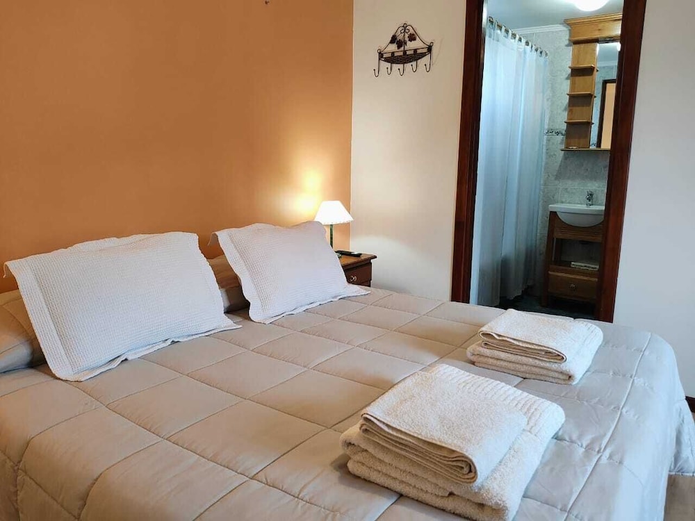 ROOM, TRIPLE
