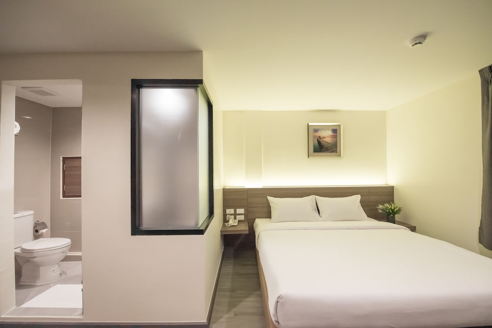 Sovereign Group Hotel Pratunam Bangkok 32/61