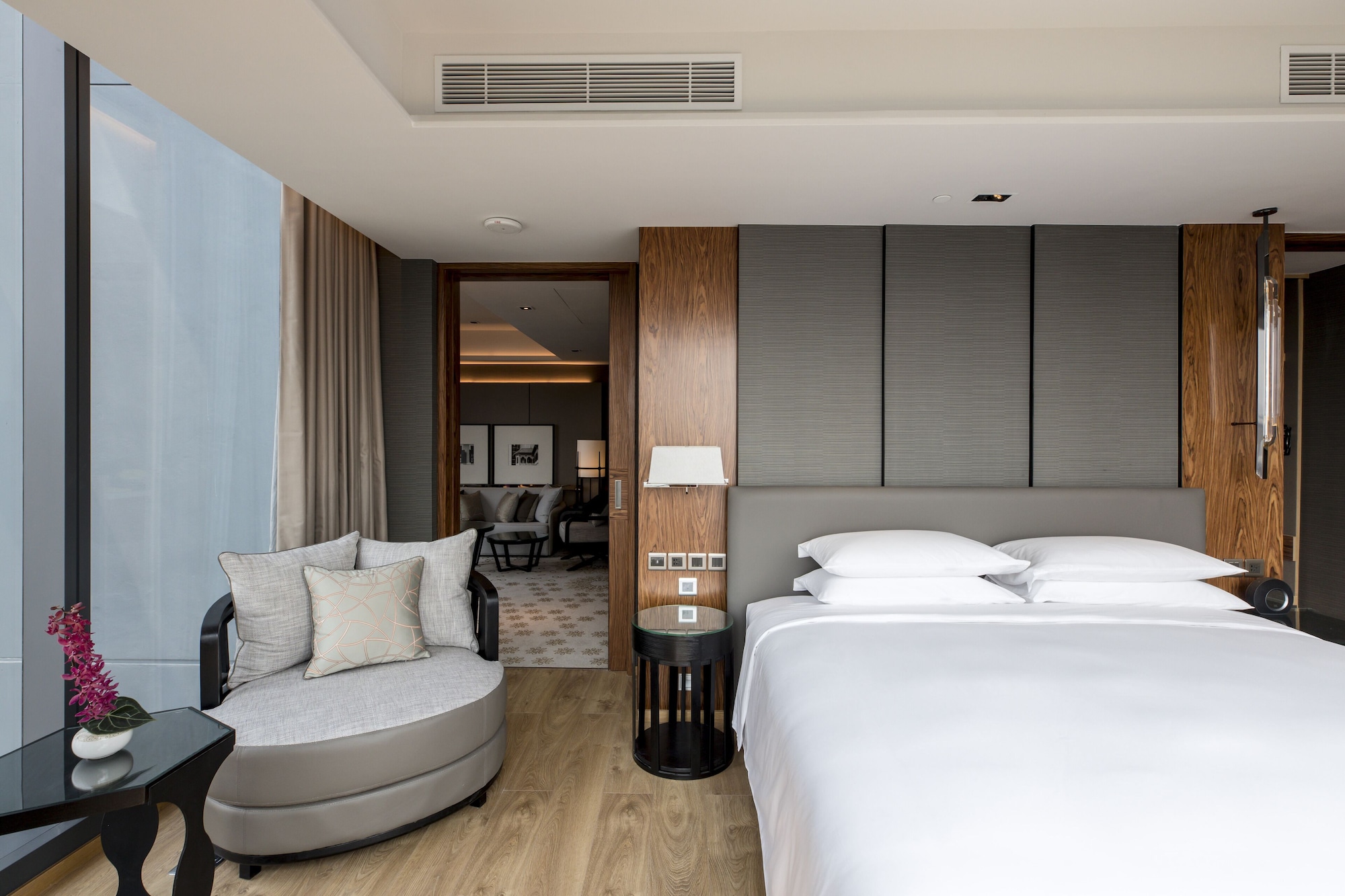 Regency, Suite, King Bed