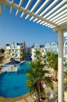 Seahorse Deluxe Hotel 20/66