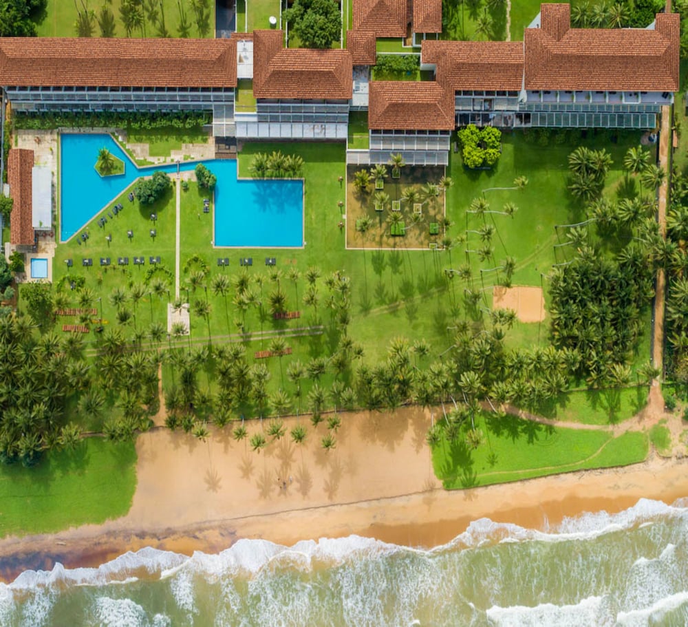 The Blue Water Hotel and Spa 44/50