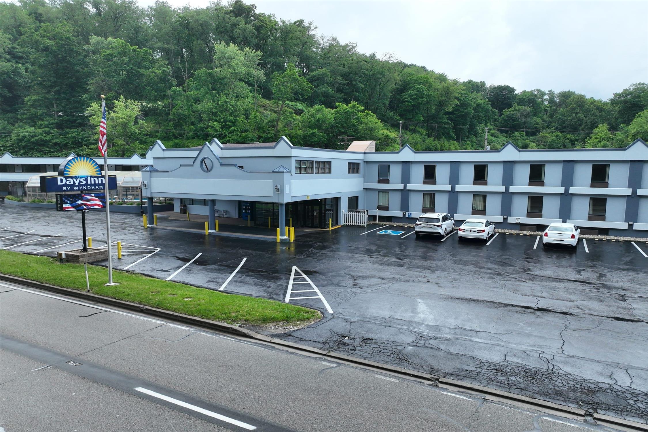 Days Inn by Wyndham Pittsburgh 20/24