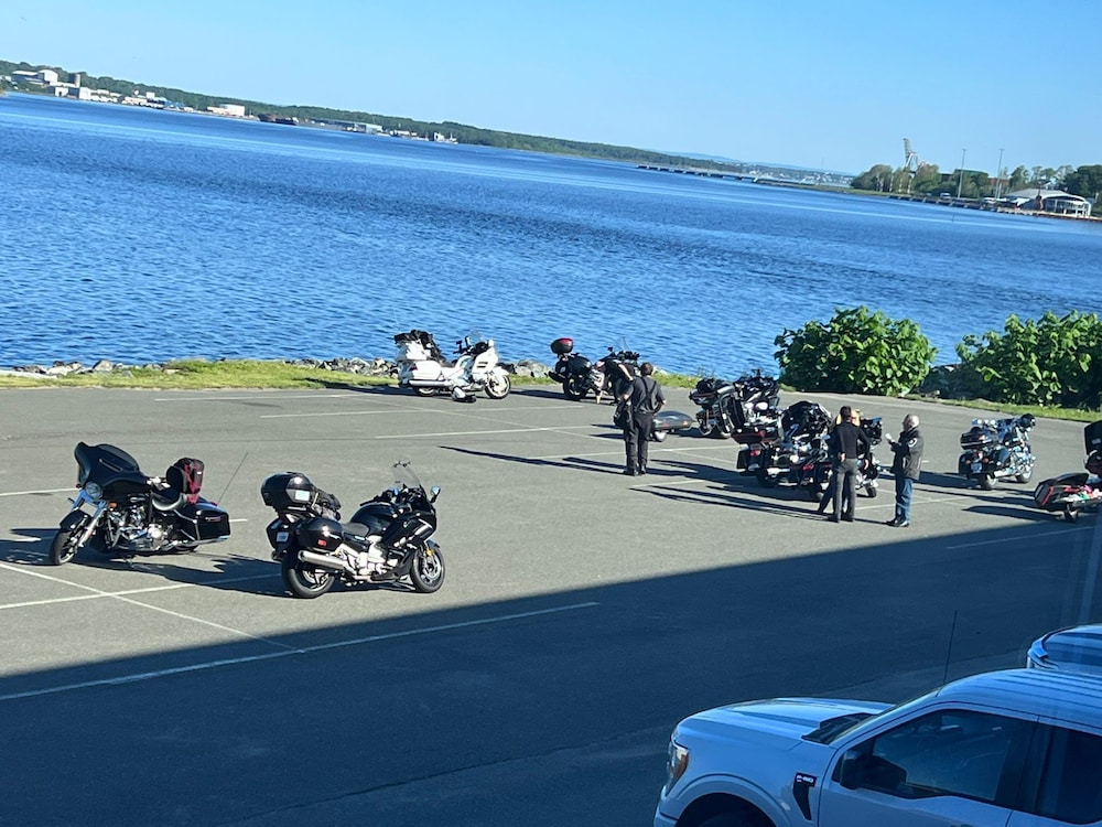 Harbourview Inn, SureStay Collection by Best Western 30/49