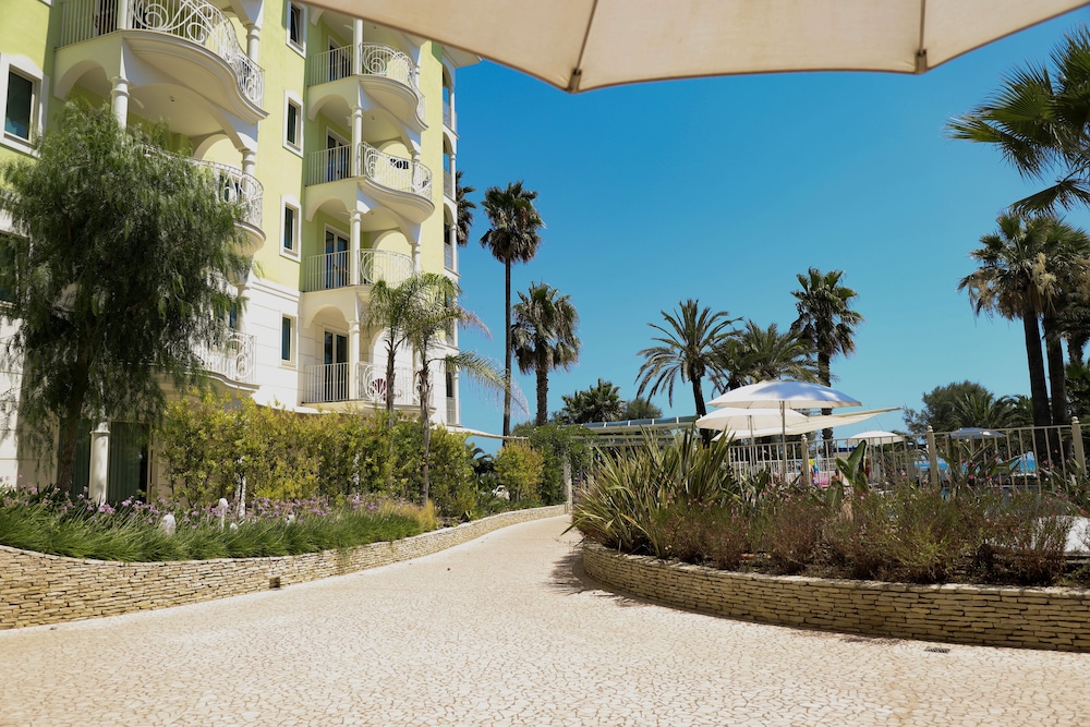 Smeraldo Suites & Spa 56/61