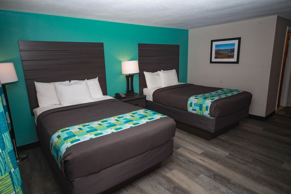 Relax Inn Bradford 10/25