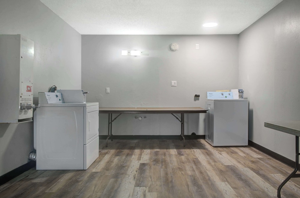 Motel6 Chickasha, OK 6/32