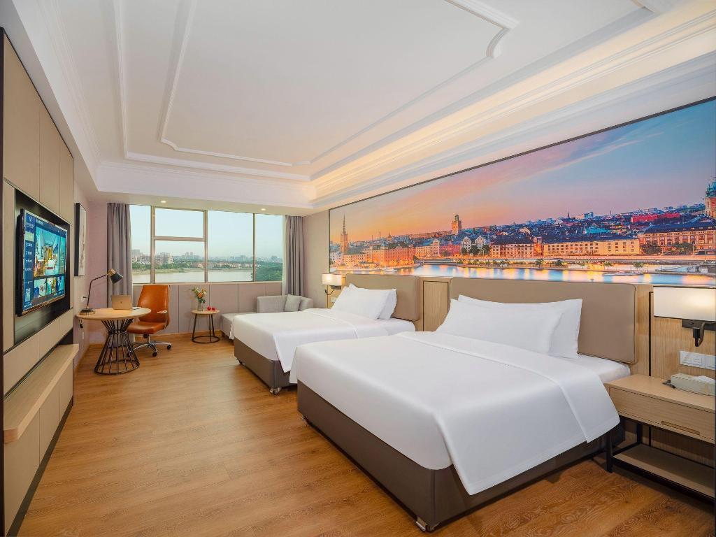 Superior, Twin Beds, with View