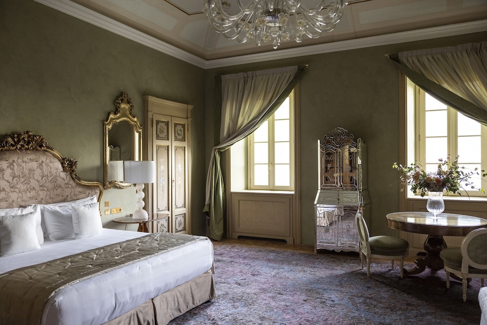 Al Lago, Junior Suite, King Bed