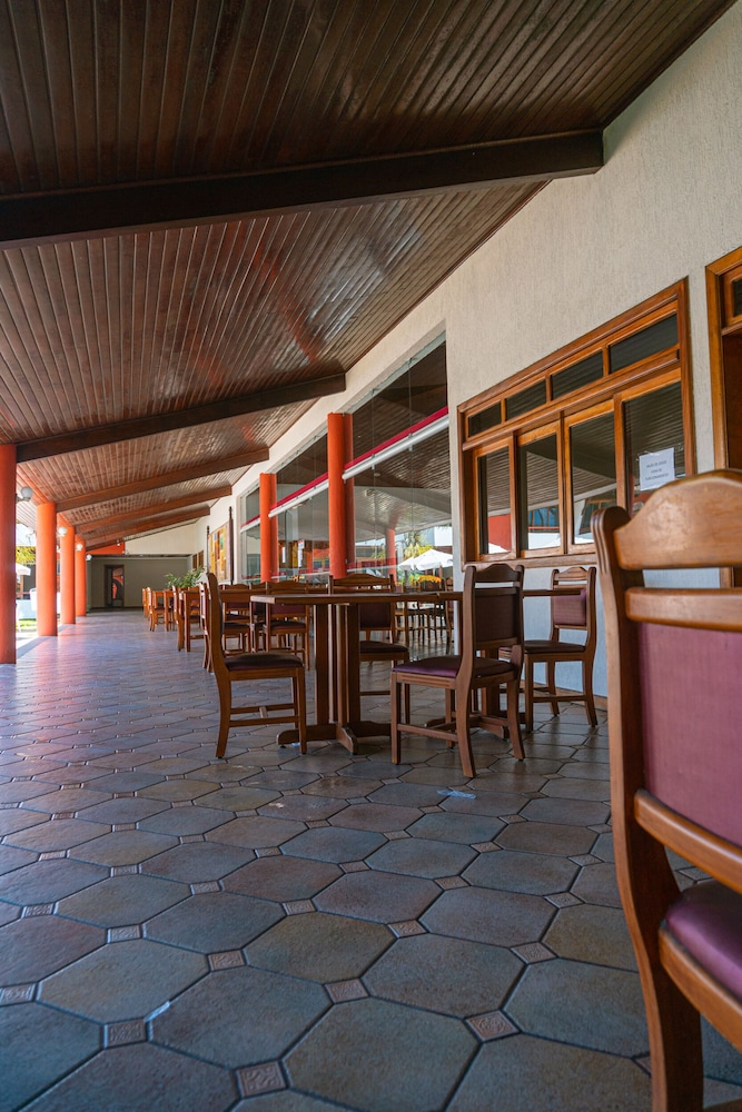 Porto Das Naus Praia Hotel 38/50