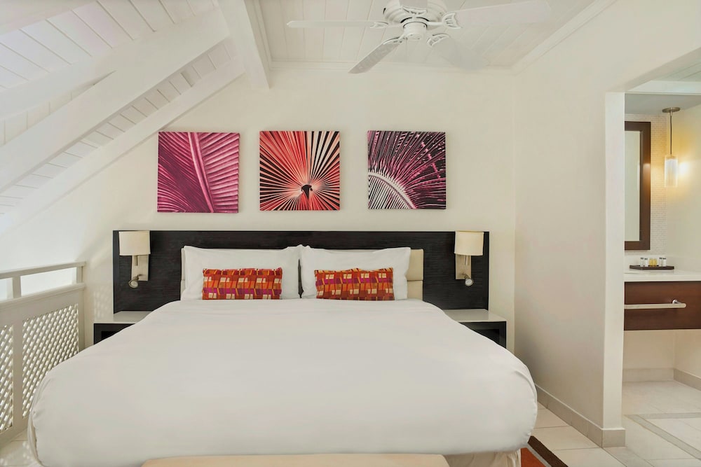 Crystal Cove by Elegant Hotels - All-Inclusive 13/50