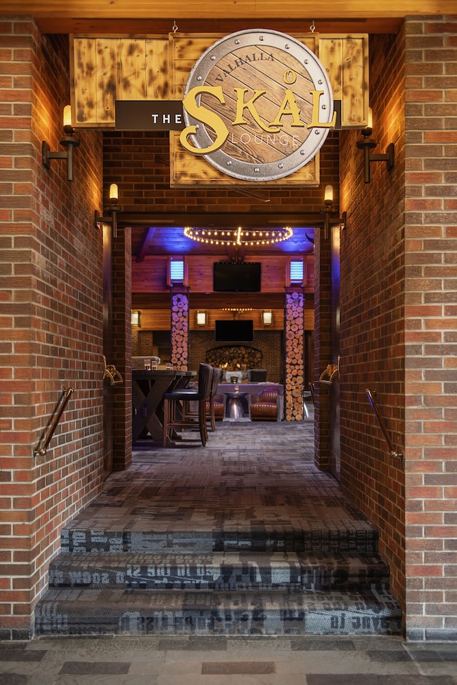 Valhalla Hotel & Conference Centre 4/60