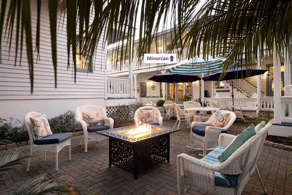 Bayfront Westcott House Bed and Breakfast 24/50