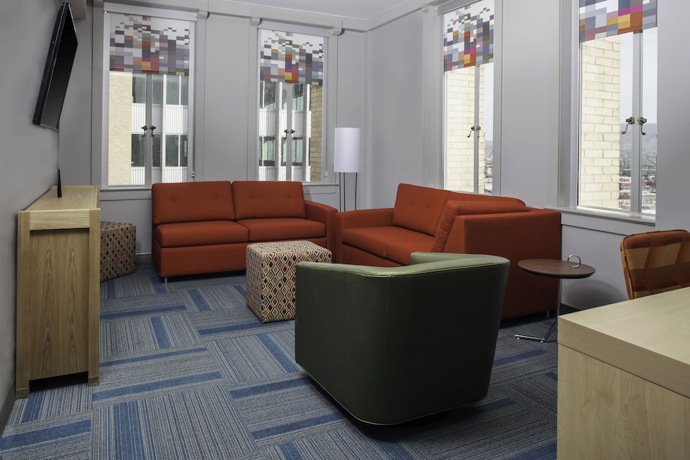 ALOFT EL PASO DOWNTOWN 13/29