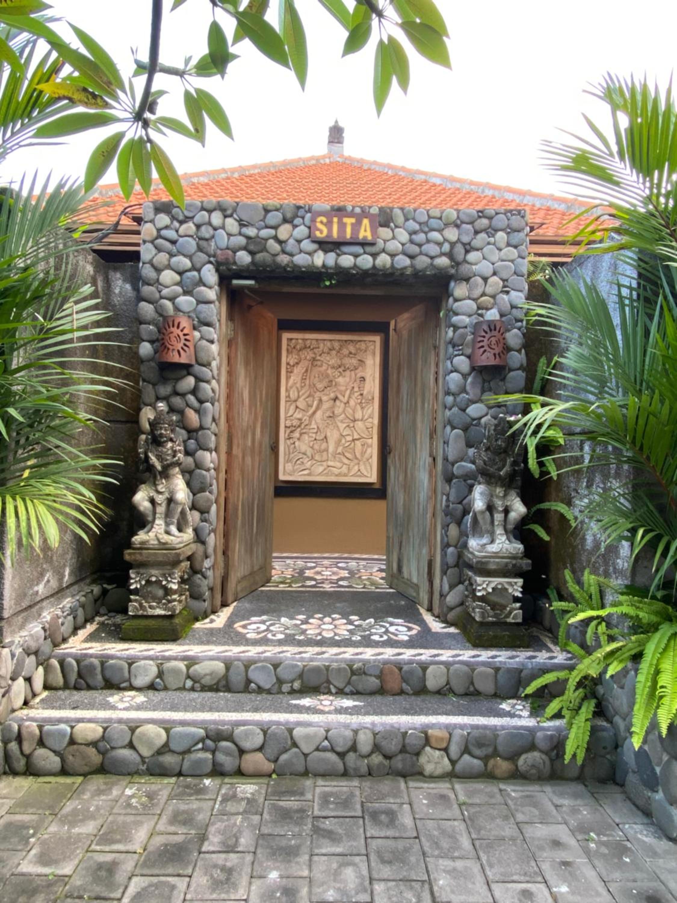Reddoorz Nelayan Canggu 2/24