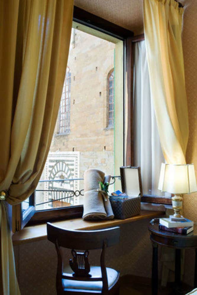 Hotel Hermitage 54/63