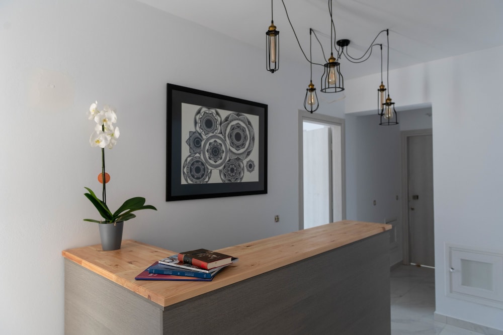 L&C Boutique Apartments 6/46