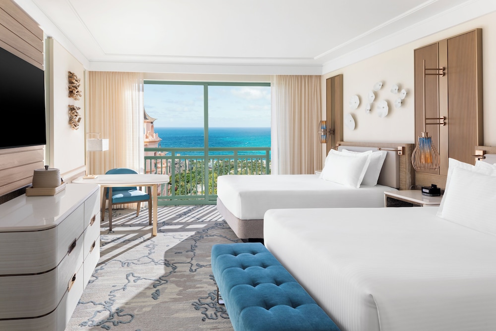 Imperial Club, 2 Queen Beds, Water View