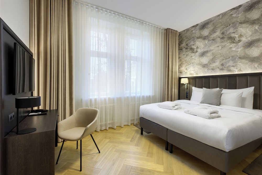 Park, Suite, King Bed