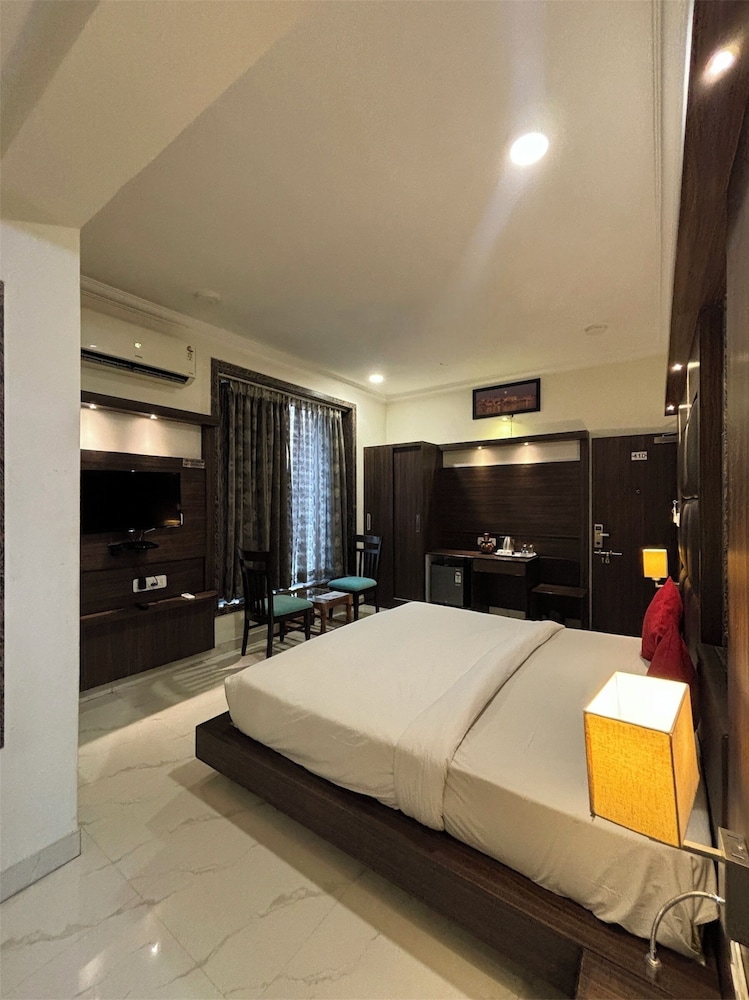 Hotel Gyan Garh Udaipur 20/49