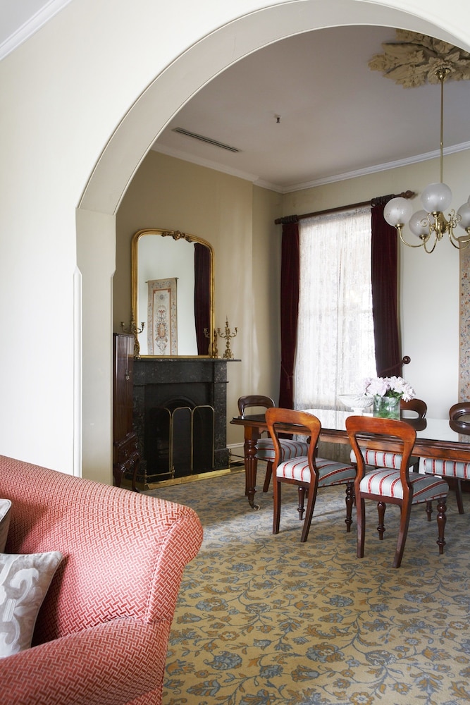 The Hotel Windsor Melbourne 42/63