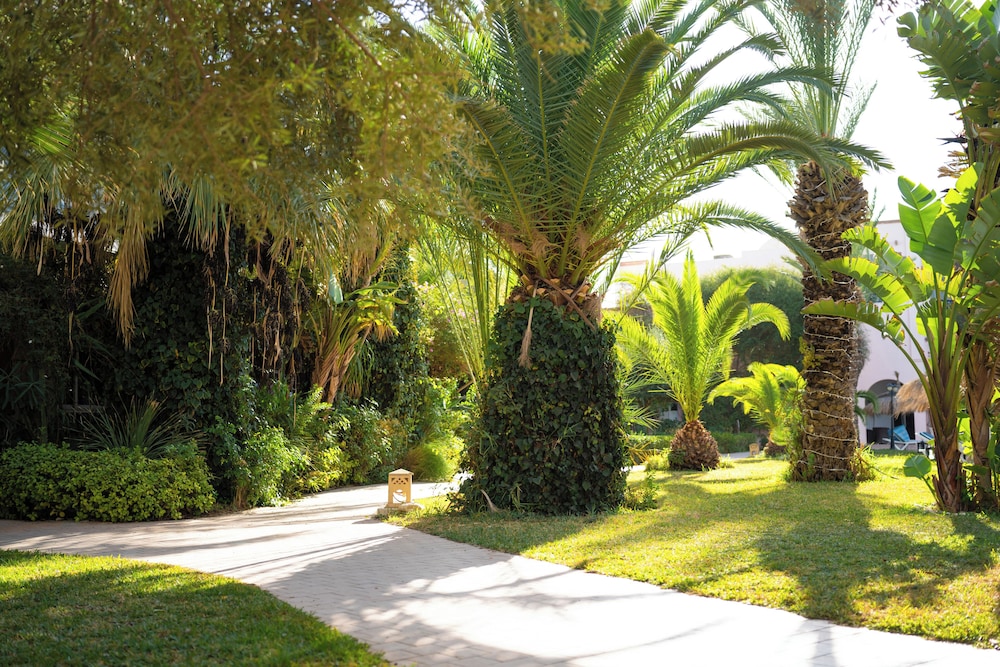 Eden Yasmine Resort & Spa 75/80